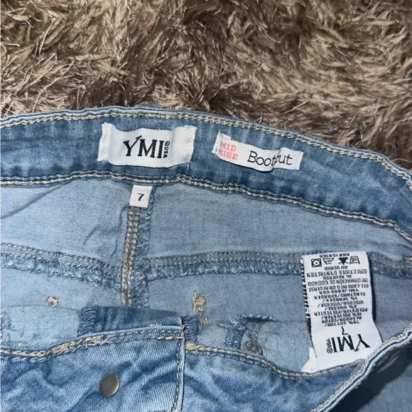 Women’s YMI Blue Straight Leg Jeans with Vintage Fading Size 27 - Picture 2 of 3